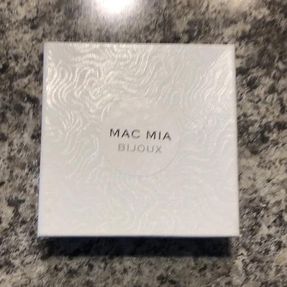 Brand new BFF bracelets. Keep one for yourself and give one to your bestie. - Picture 5 of 5